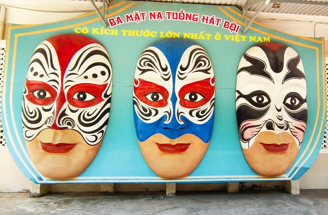 Ba mặt nạ tuồng Bình Ðịnh lớn nhất Việt Nam - Báo điện tử Bình Định