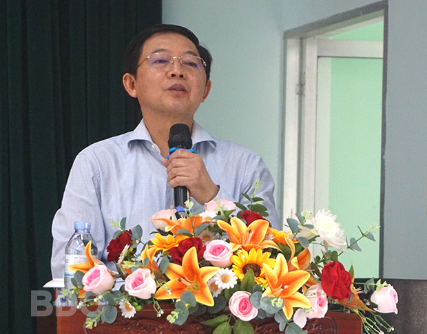 Chủ tịch HĐND tỉnh Hồ Quốc Dũng tiếp xúc cử tri phường Lê Lợi và ...