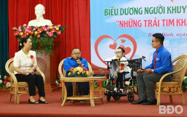 Hội nghị biểu dương người khuyết tật, trẻ mồ côi và người bảo trợ tiêu biểu tỉnh Bình Định lần VIII