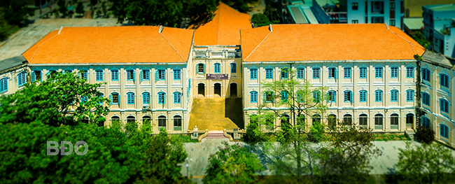 Tòa nhà thư viện trường ÐH Quy Nhơn: Một điểm đến độc đáo